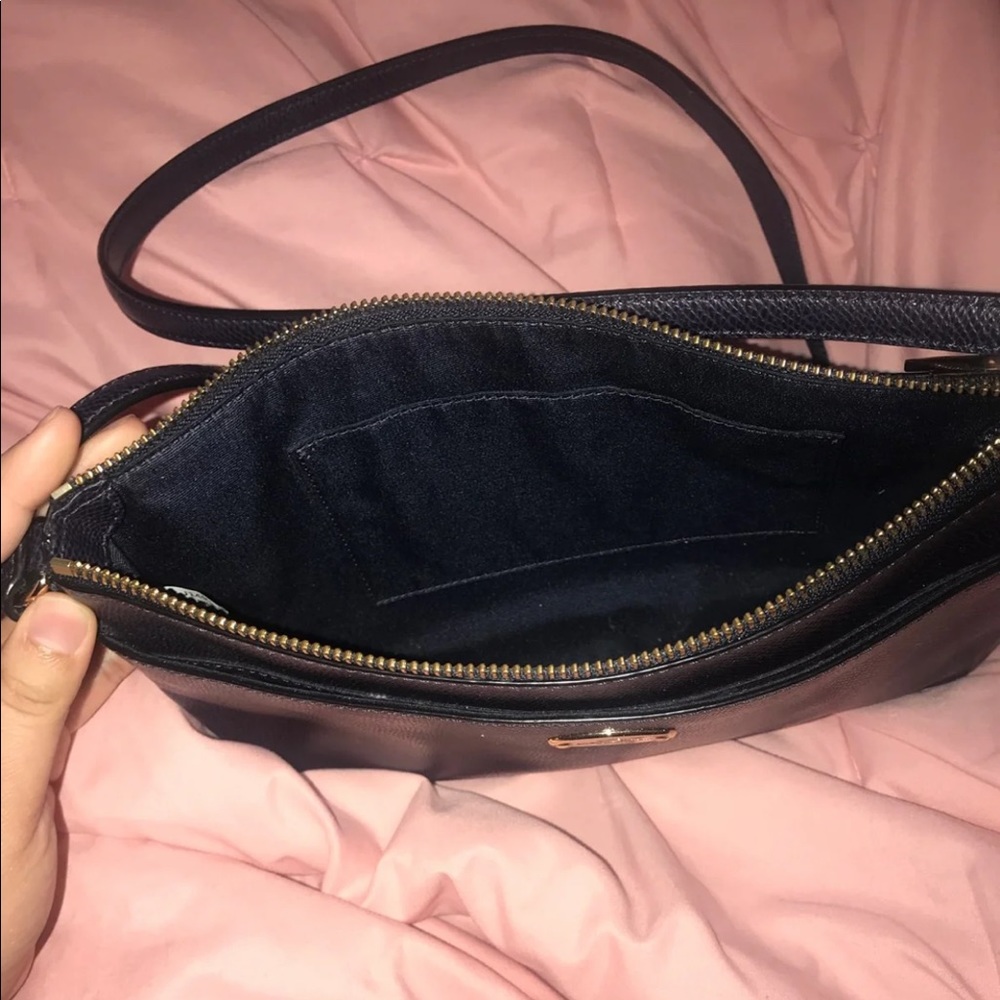 Coach purse - Picture 3 of 3